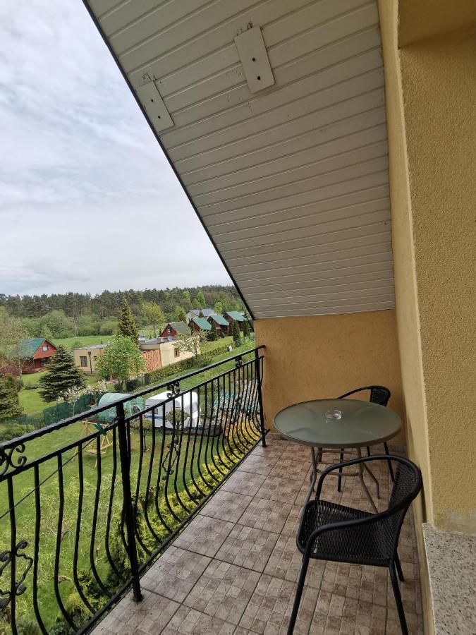 Anna Apartment Czarny Mlyn Bagian luar foto