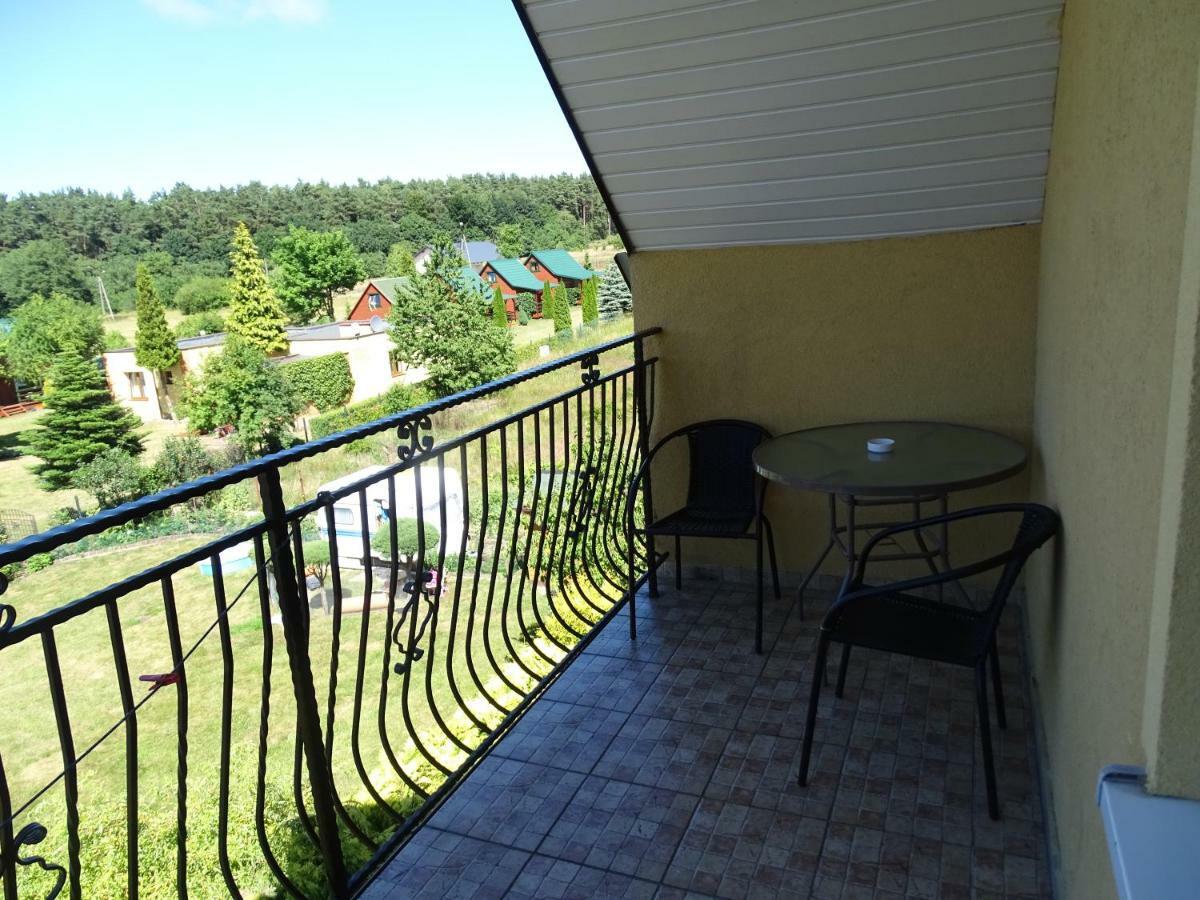Anna Apartment Czarny Mlyn Bagian luar foto